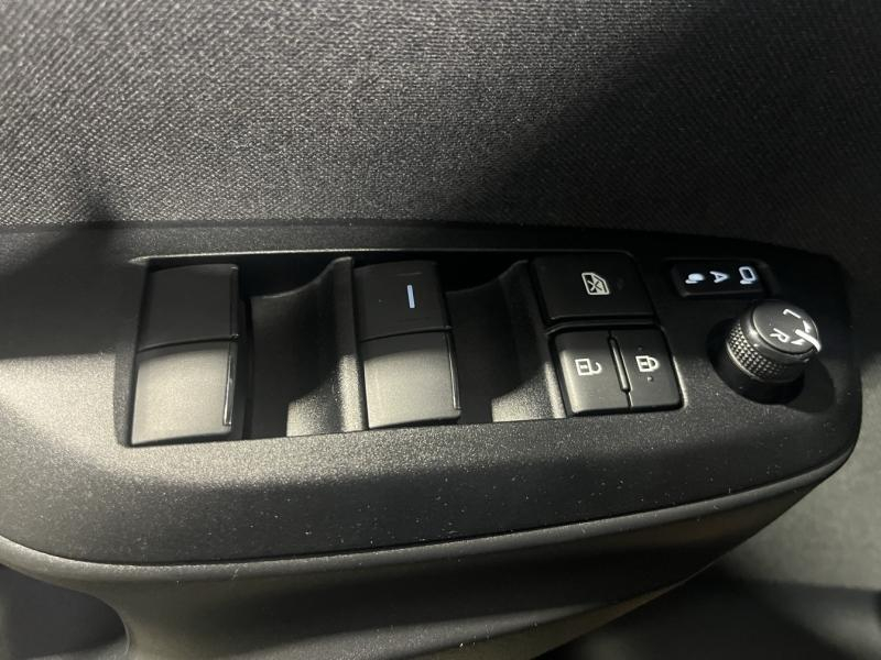 TOYOTA Yaris d’occasion à vendre à SÈTE chez ADL (Photo 9)